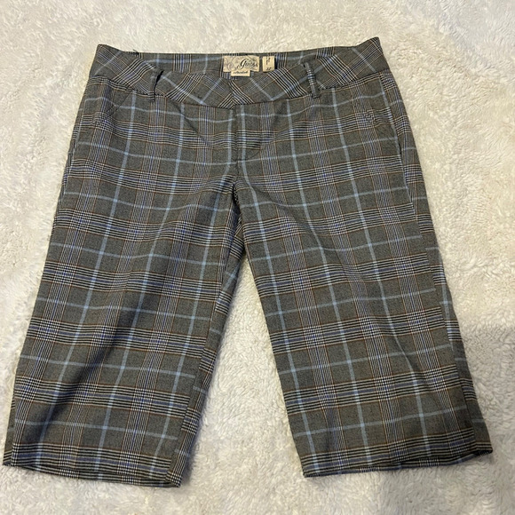 Guess Pants - Guess Bermuda Shorts Womens 32 Grey Plaid Stretch Low Rise Trouser Fit Dressy